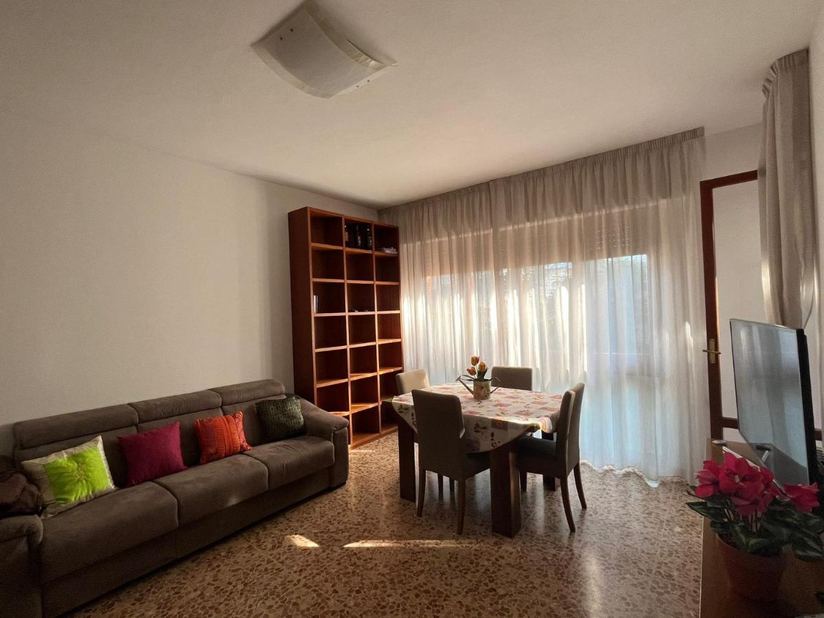 Casa Alexander Daire Marina di Massa Dış mekan fotoğraf